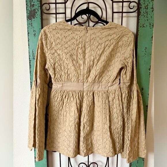 MICHAEL Michael Kors Eyelet Bell Sleeve.size 2 - Picture 5 of 8